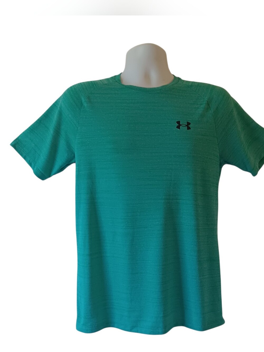 Under Armour boy's green short-sleeve activewear t-shirt size S